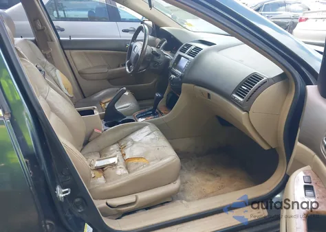 2004 Honda Accord 2.4 Ex z USA, uszkodzony, nr VIN 1HGCM56714A179136